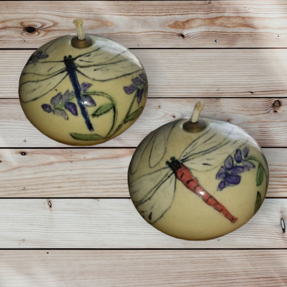 Dragonfly Design Spherical Oil Lamp